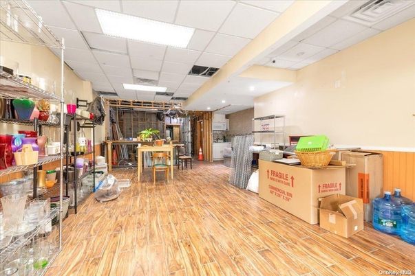Dining room, Interior, Kitchen, Recessed Lighting, Wood Texture Flooring