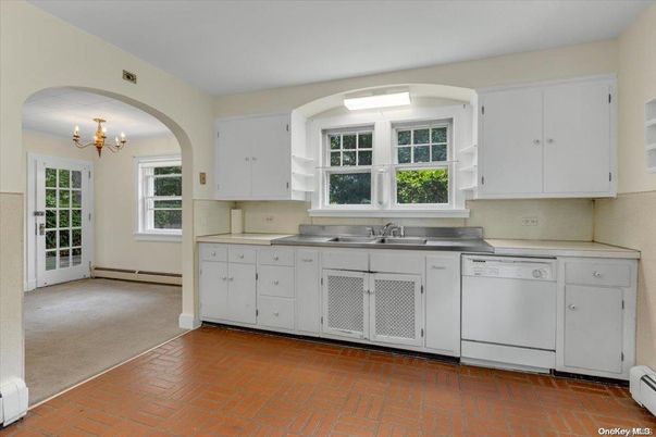 Chandelier, Interior, Kitchen