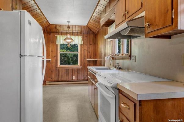 Interior, Kitchen, Pendant Lights, Wooden Walls