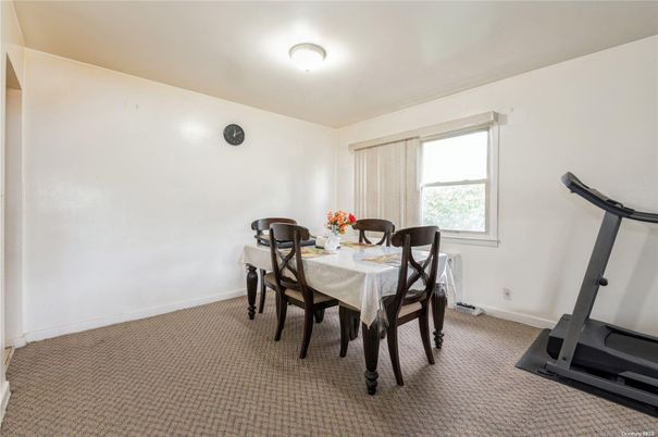 Dining room, Fitness Equipment, Interior