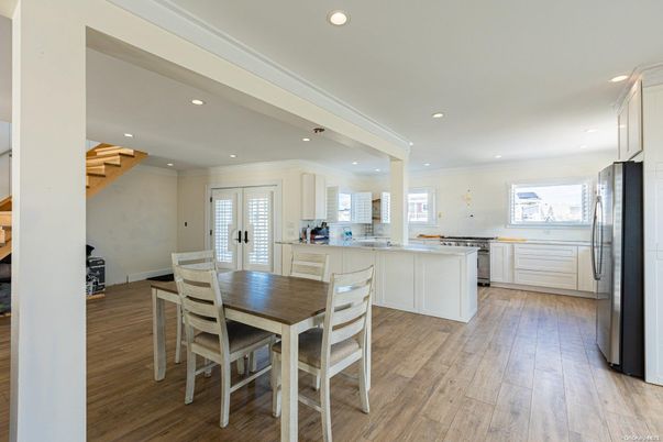 Dining room, Interior, Kitchen, Recessed Lighting, Wooden Beams, Wood Texture Flooring