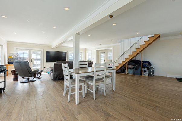 Dining room, Interior, Recessed Lighting, Wood Texture Flooring