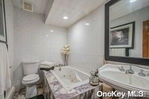 Bathroom, Interior, Recessed Lighting