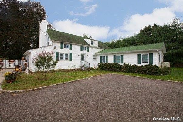 Backyard, Exterior, Facade, Cape Cod