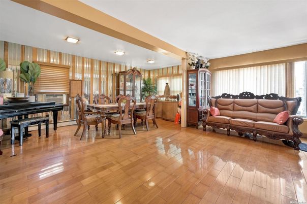 Dining room, Interior, Living room, Piano, Wood Texture Flooring