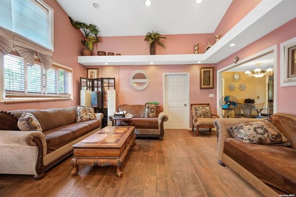 Chandelier, Interior, Living room, Recessed Lighting, Wood Texture Flooring