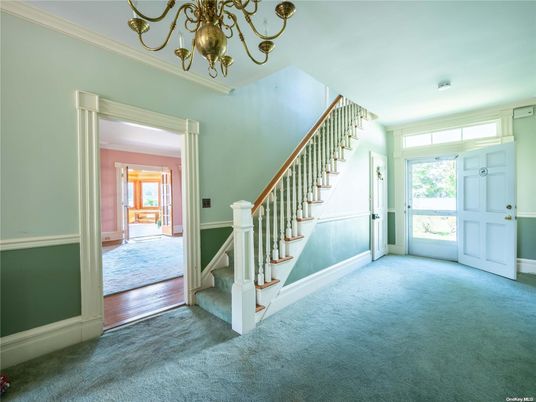 Chandelier, Empty room, Interior, Wood Texture Flooring