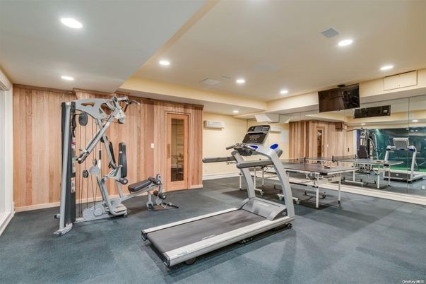 Fitness Equipment, Interior, Recessed Lighting, Wooden Walls