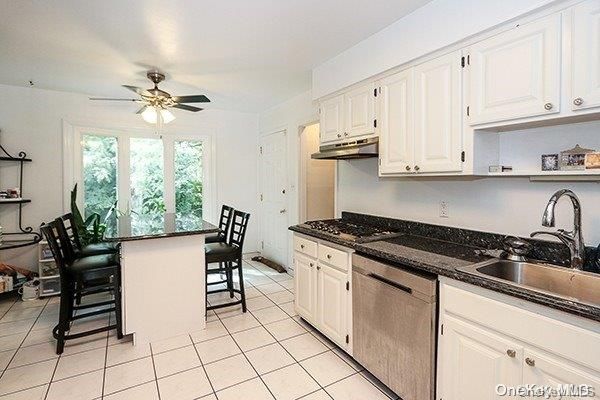 Dining room, Interior, Kitchen