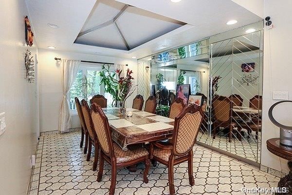 Dining room, Interior, Recessed Lighting