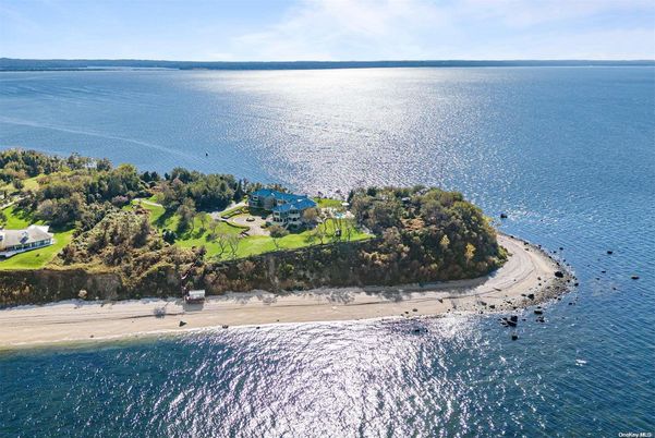 Exterior, Lake