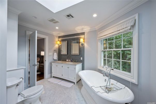 Bathroom, Dual Sink Vanities, Free Standing Baths, Interior, Recessed Lighting