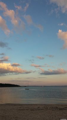 Exterior, Lake