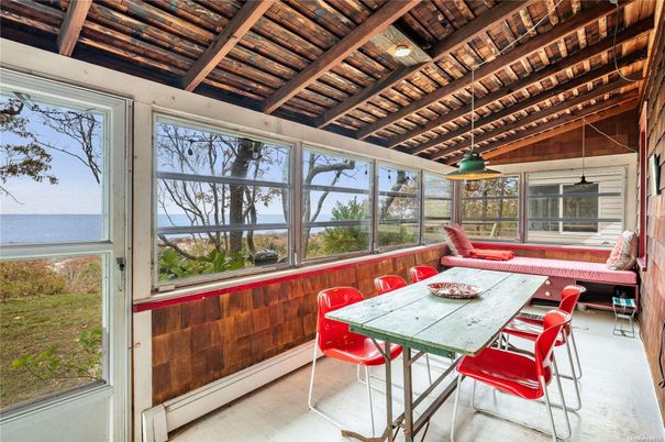 Dining room, Interior, Sun Room, Wooden Beams, Wooden Ceilings