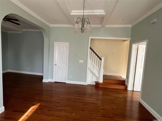 Empty room, Interior, Pendant Lights, Wood Texture Flooring