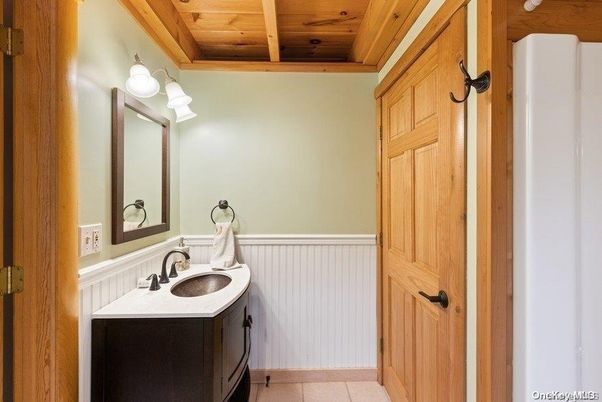 Bathroom, Interior, Wooden Beams, Wooden Ceilings