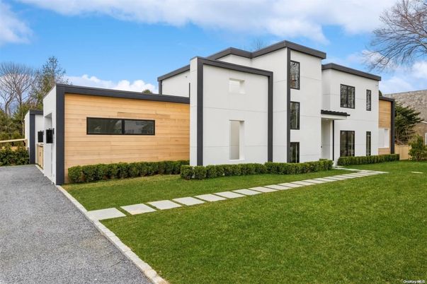 Backyard, Exterior, Facade, Modern