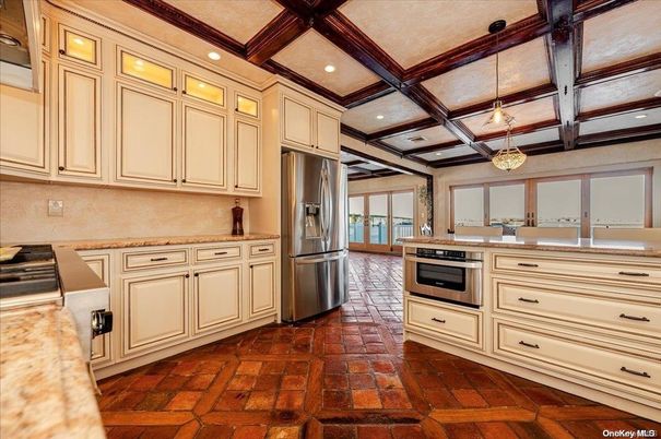Interior, Kitchen, Pendant Lights, Recessed Lighting, Stainless Steel Appliances, Wooden Beams