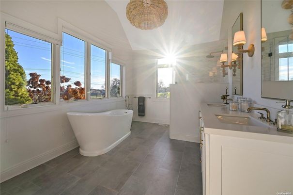 Bathroom, Dual Sink Vanities, Free Standing Baths, Interior