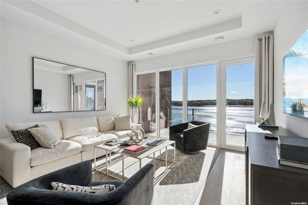 Interior, Living room, Recessed Lighting, Water