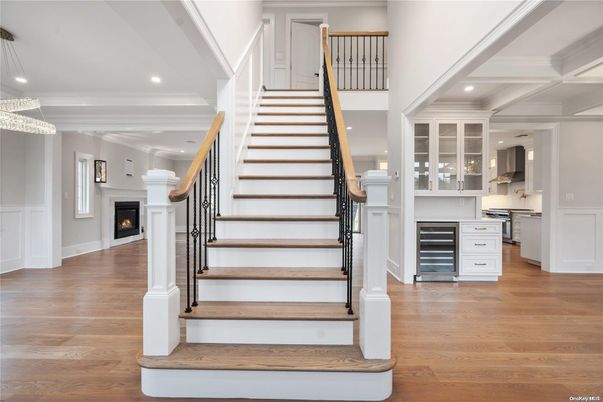 Fireplace, Interior, Kitchen, Pendant Lights, Recessed Lighting, Wood Texture Flooring