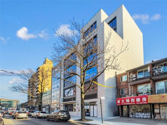 Exterior, Facade, Condo Building