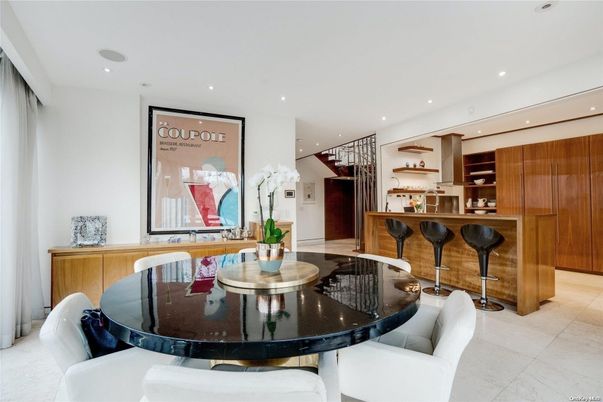 Dining room, Interior, Recessed Lighting