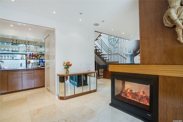 Fireplace, Interior, Recessed Lighting