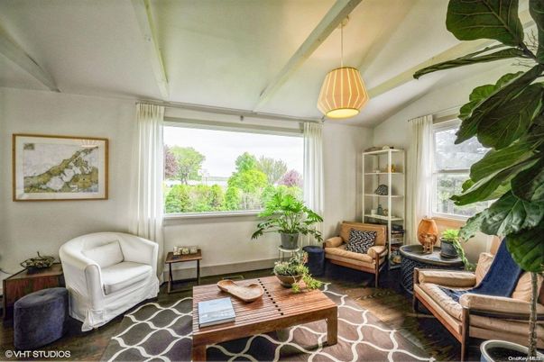 Interior, Living room, Pendant Lights