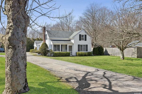 Backyard, Exterior, Facade, Farmhouse