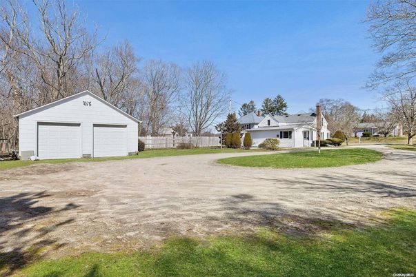Backyard, Detached Garage, Exterior