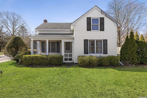Backyard, Exterior, Facade, Farmhouse