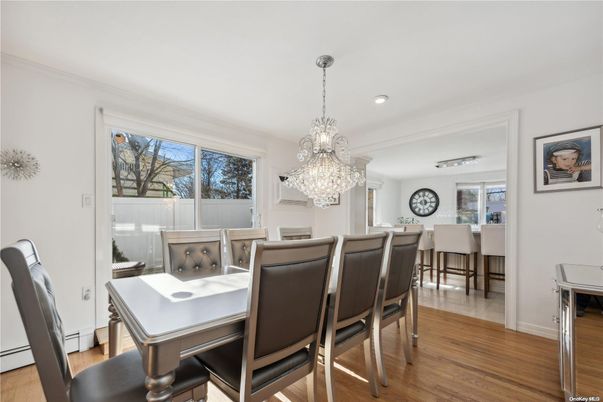 Chandelier, Dining room, Interior, Recessed Lighting, Wood Texture Flooring