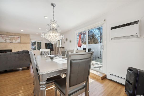 Chandelier, Dining room, Interior, Living room, Recessed Lighting, Wood Texture Flooring