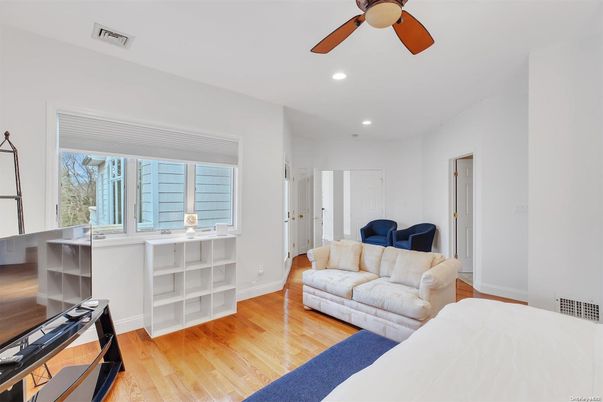 Bedroom, Interior, Living room, Recessed Lighting, Wood Texture Flooring