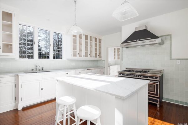 Interior, Kitchen, Pendant Lights, Stainless Steel Appliances, Wood Texture Flooring