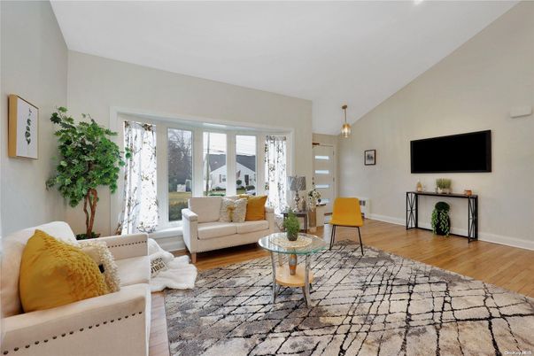 Interior, Living room, Pendant Lights, Wood Texture Flooring