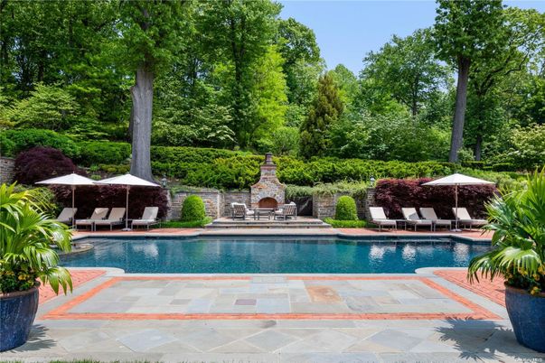 Exterior, Fireplace, Pool