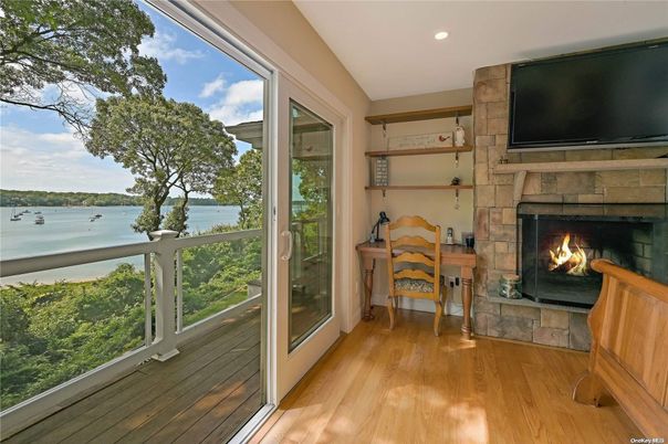 Fireplace, Interior, Recessed Lighting, Water, Wood Texture Flooring