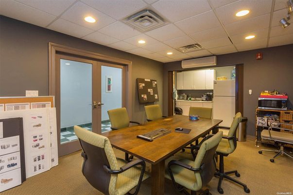 Dining room, Interior, Recessed Lighting