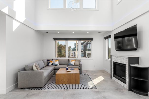 Fireplace, Interior, Living room, Recessed Lighting