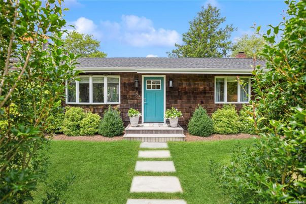 Exterior, Facade, Brick Facade, Cape Cod