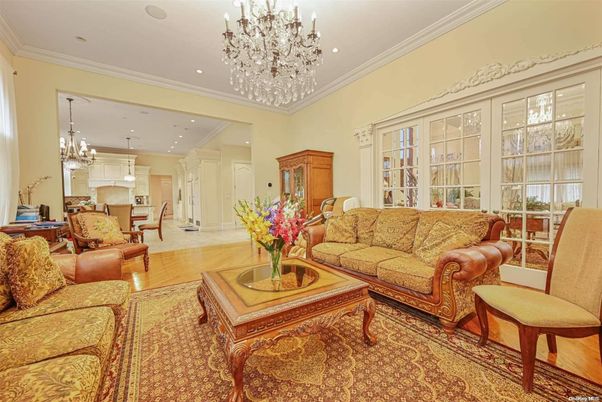 Chandelier, Dining room, Interior, Kitchen, Living room, Recessed Lighting, Wood Texture Flooring