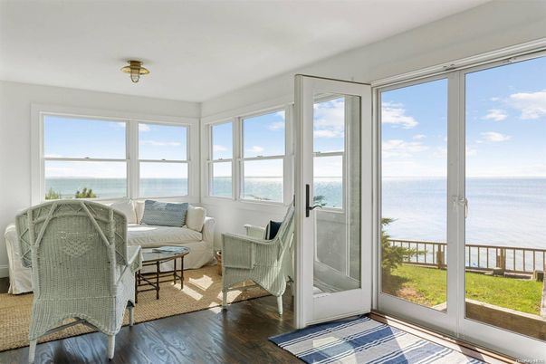 Interior, Sun Room, Water, Wood Texture Flooring