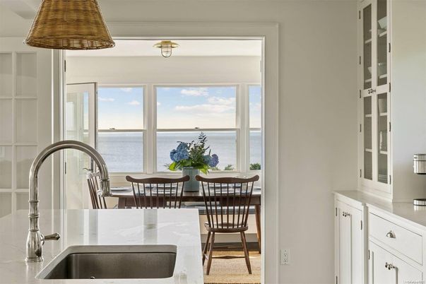 Dining room, Interior, Kitchen, Water