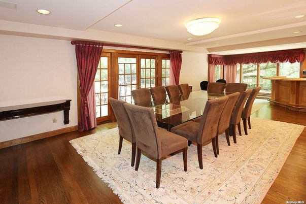 Dining room, Interior, Recessed Lighting, Wood Texture Flooring