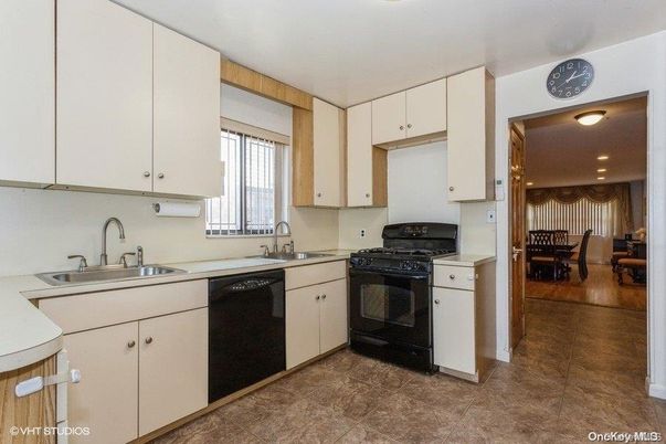 Dining room, Interior, Kitchen, Recessed Lighting