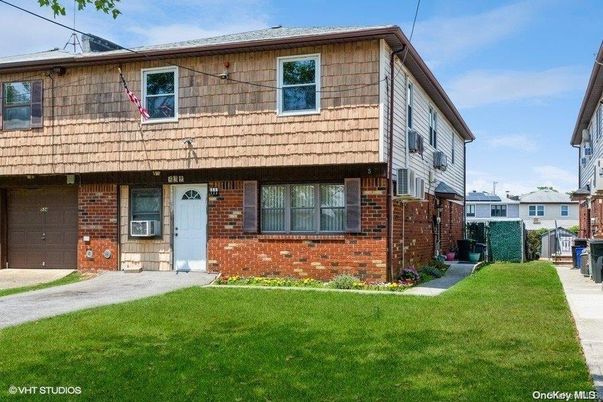 Attached, Exterior, Facade, Brick Facade, Raised Ranch