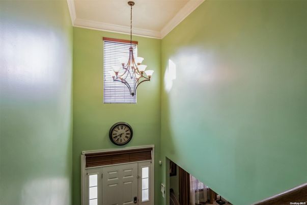 Chandelier, Interior