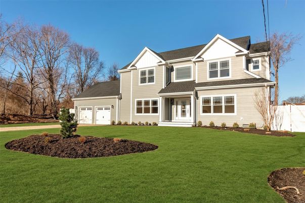 Attached, Exterior, Facade, Farmhouse